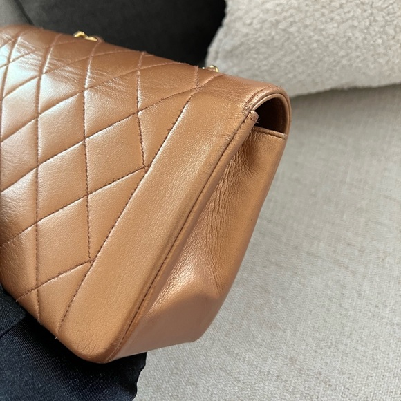 ♻️Auth Chanel Bronze Classic Diana Flap Small RARE Vintage PreLoved - Picture 7 of 15